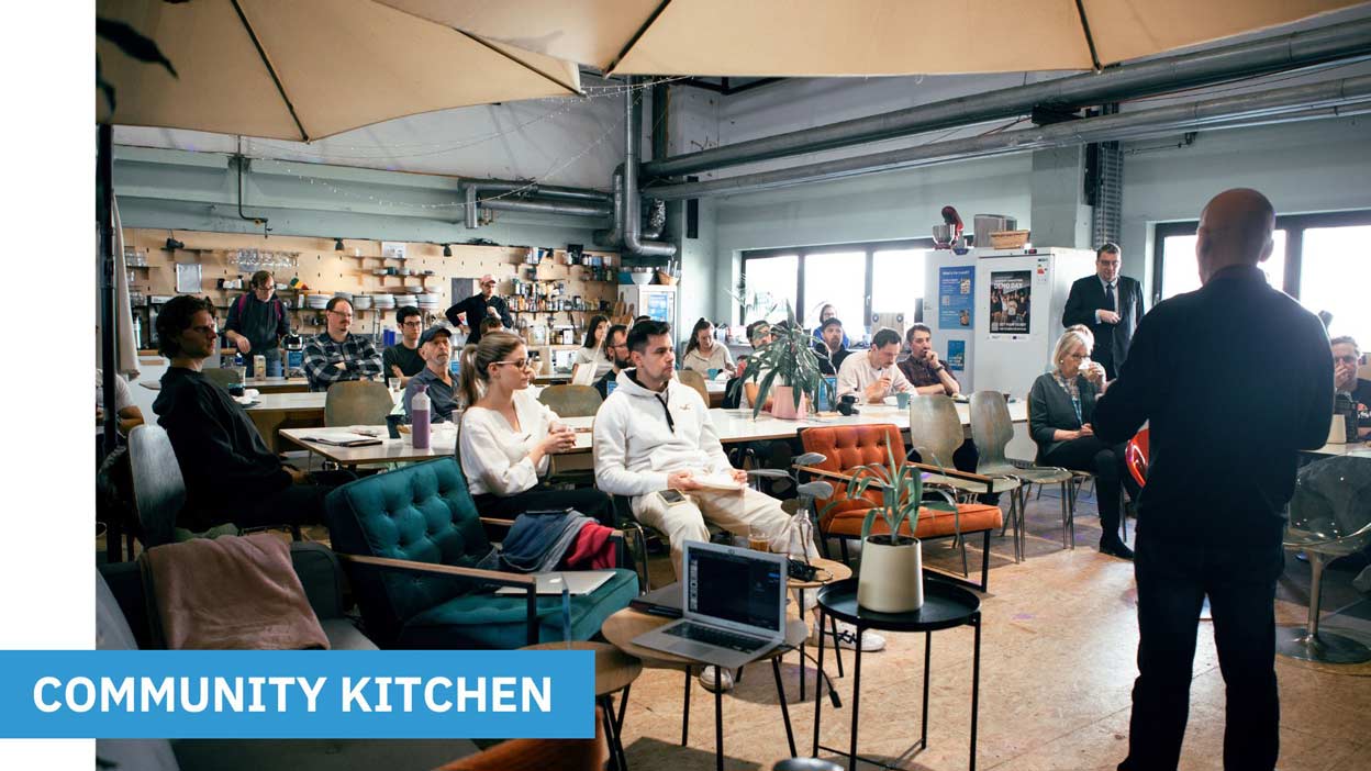 Get to know our unique community while having delicious lunch in our large community kitchen, join community events & get-together or simply sit down and have a nice chat and coffee.